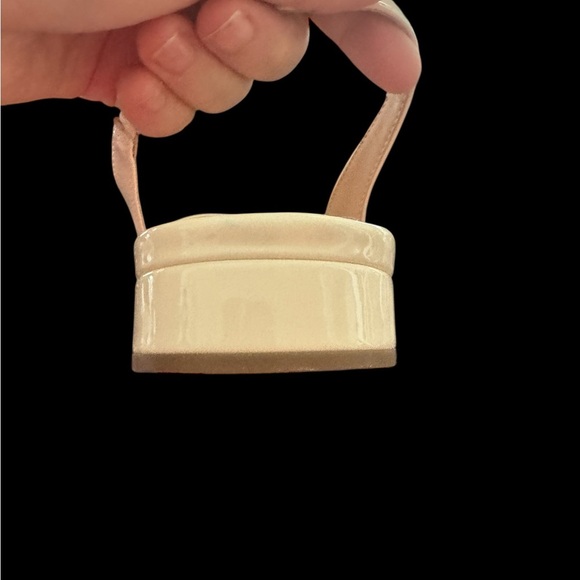 Bandolino Cream Patent Slingback Flats - Picture 4 of 7